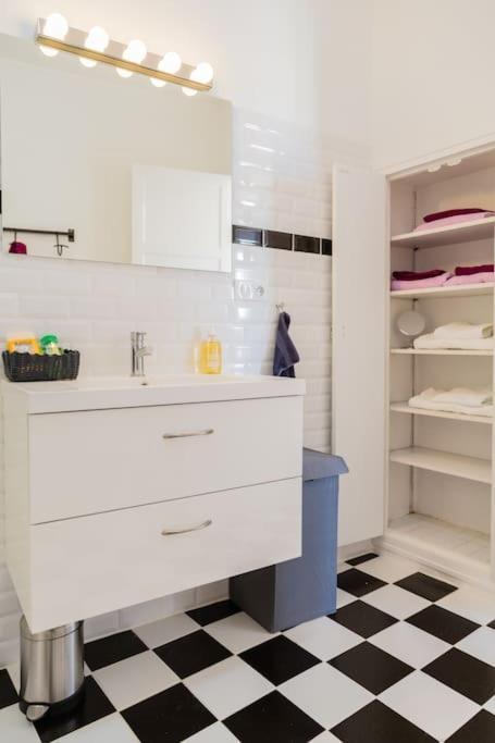 Appartement Avec Vue 65m2 2balcons 2chambres Vrai Climatisation